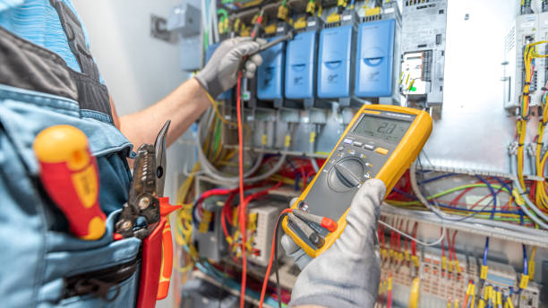 Best Local Electrician Companies  in Seven Oaks, SC